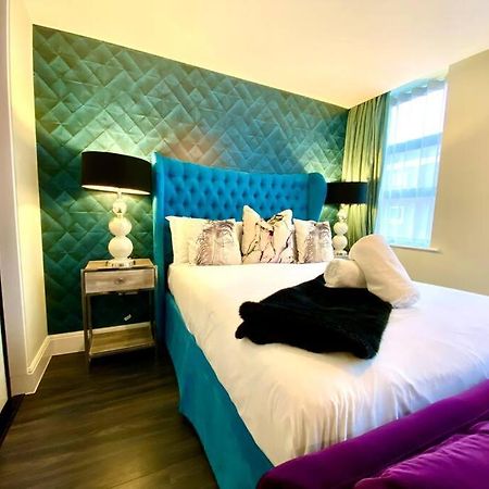 Stunning Apartment Suite - Free Parking & Wifi! Poole Exterior foto